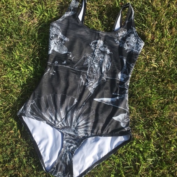 BlackMilk - Birth of Venus Bodysuit/Swimsuit - Picture 3 of 3